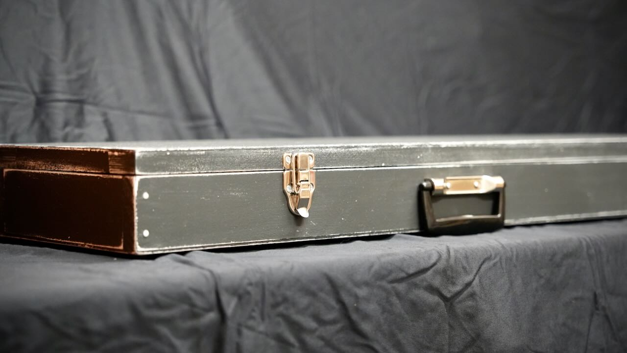 Buzz Box Touring with Road Case - Three String