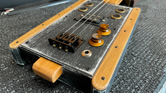 Buzz Box Slide Guitar
